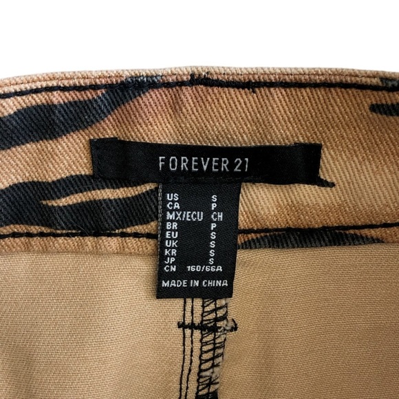 Forever 21 Skirt - Picture 3 of 3